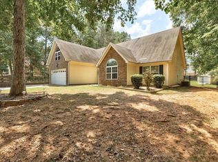 709 Emertrey Dr, Locust Grove, GA 30248