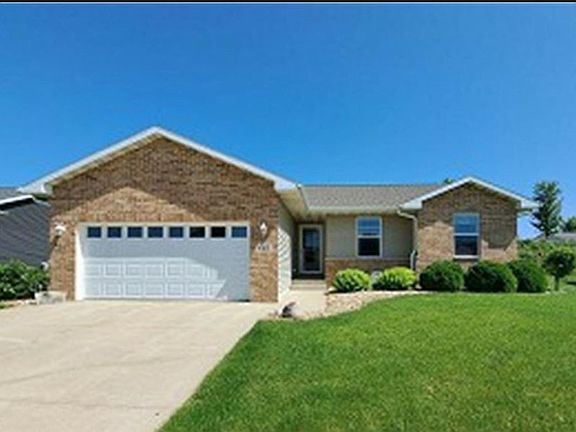 4th image of 625 Meadowland Ct