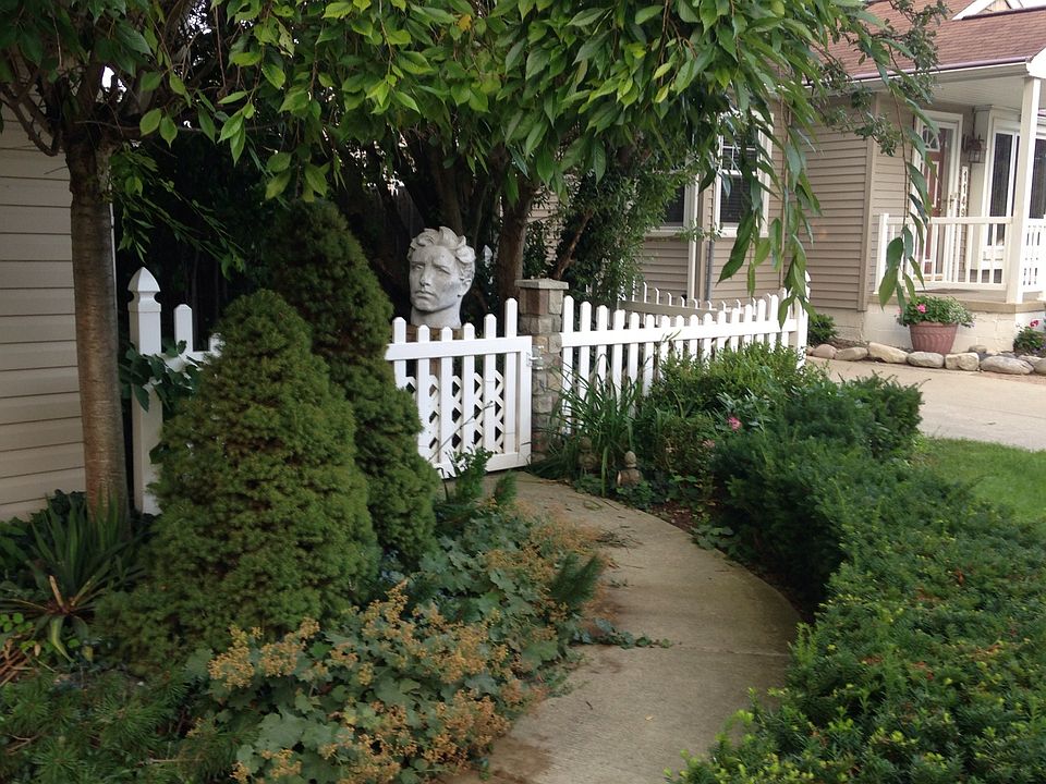 2nd image of 1773 Stanford Rd