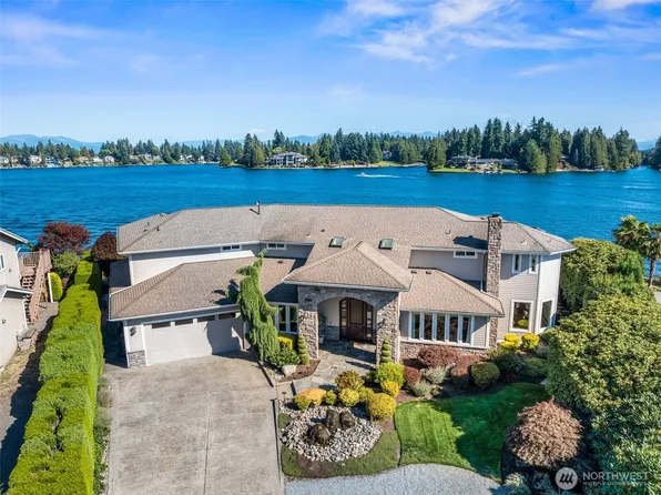 3319 204th Avenue Ct E, Lake Tapps, WA 98391