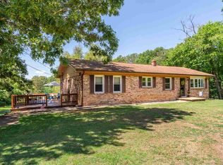 795 Purple Cow Rd, Waynesboro, VA 22980