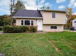 11 Garrett Rd, Newark, DE 19713