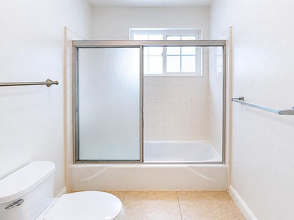 4th image of 2915 Ross Ave