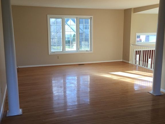 4th image of 6633 Brandonview Ct