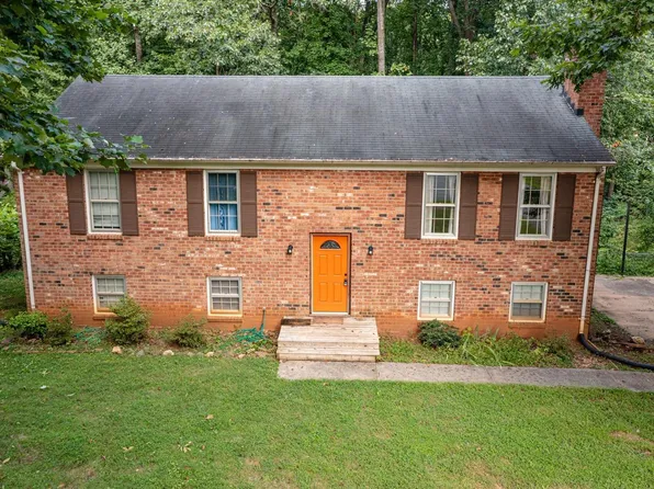 307 Paul Revere Dr, Forest, VA 24551