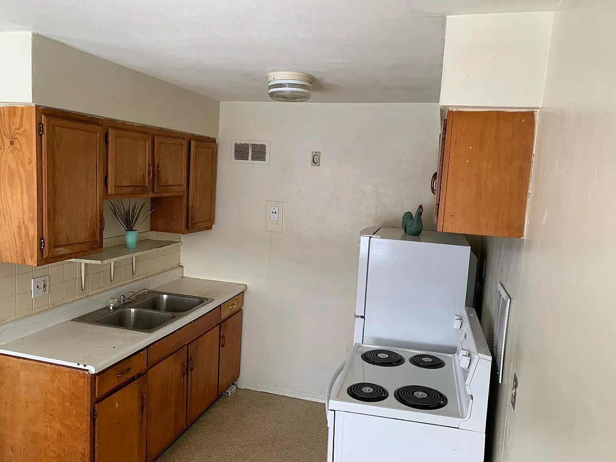 Building Photo - 3628 Morganford Rd #9