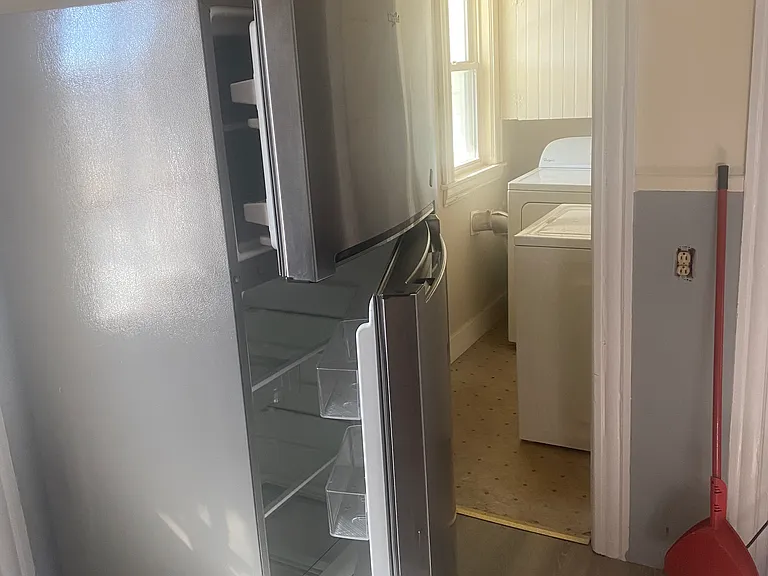 26 Ashley St #1 — Photo 4