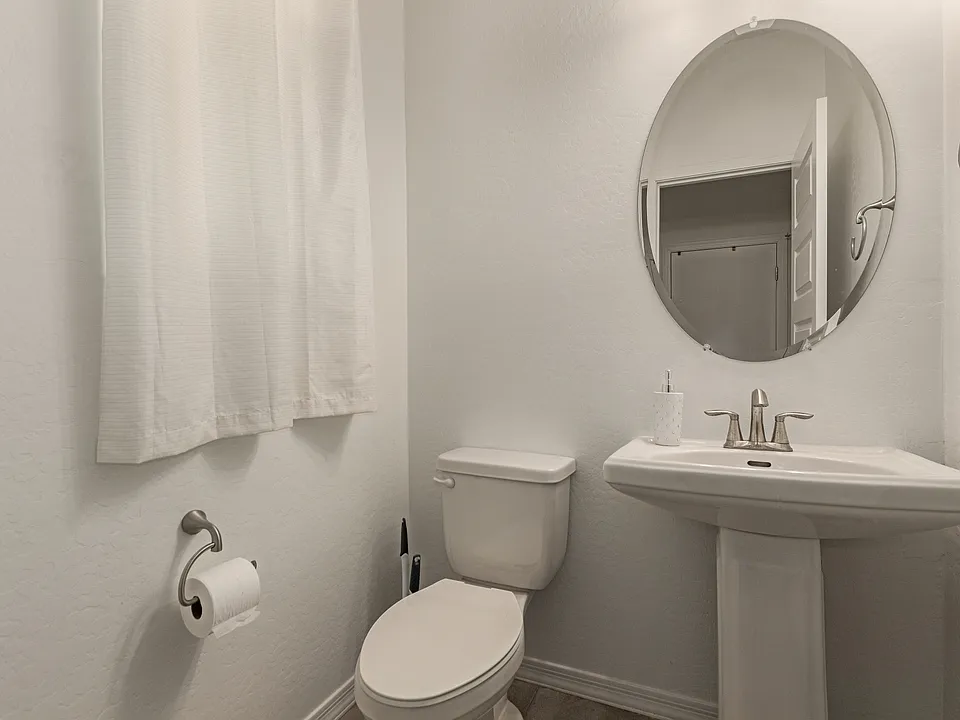 14236 W Buckskin Trl