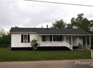 1707 Saxon St, Poplar Bluff, MO 63901
