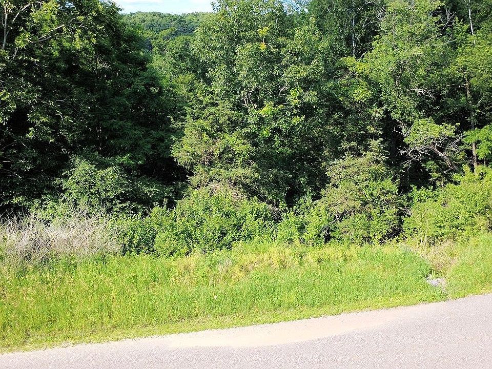 13th image of L16-L18 Hillside Dr