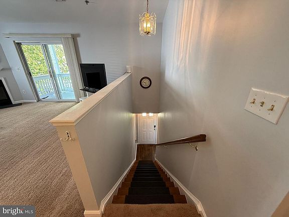 3rd image of 5809 Hidden Lake Dr