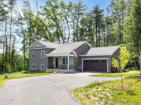 15 Lydia Street, South Glens Falls, NY 12803