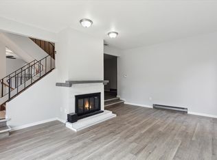 5280 Somerset Ln S, Milwaukee, WI 53221