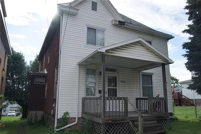 2nd image of 319 S 9th St