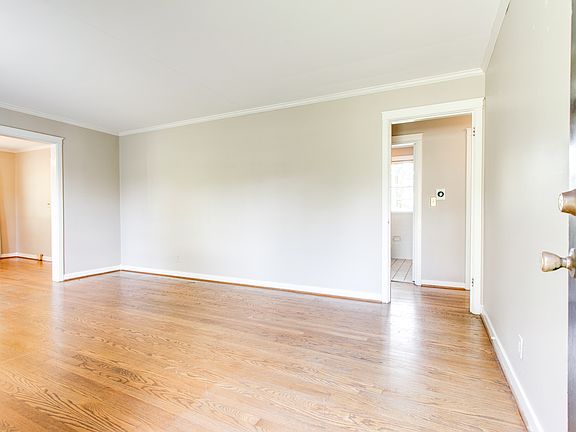 Living room - plenty of space for full length couch