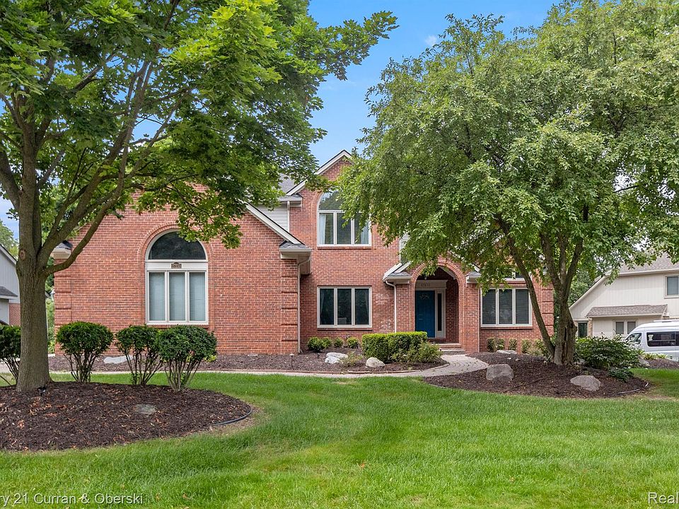 1st image of 27233 Winchester Ct