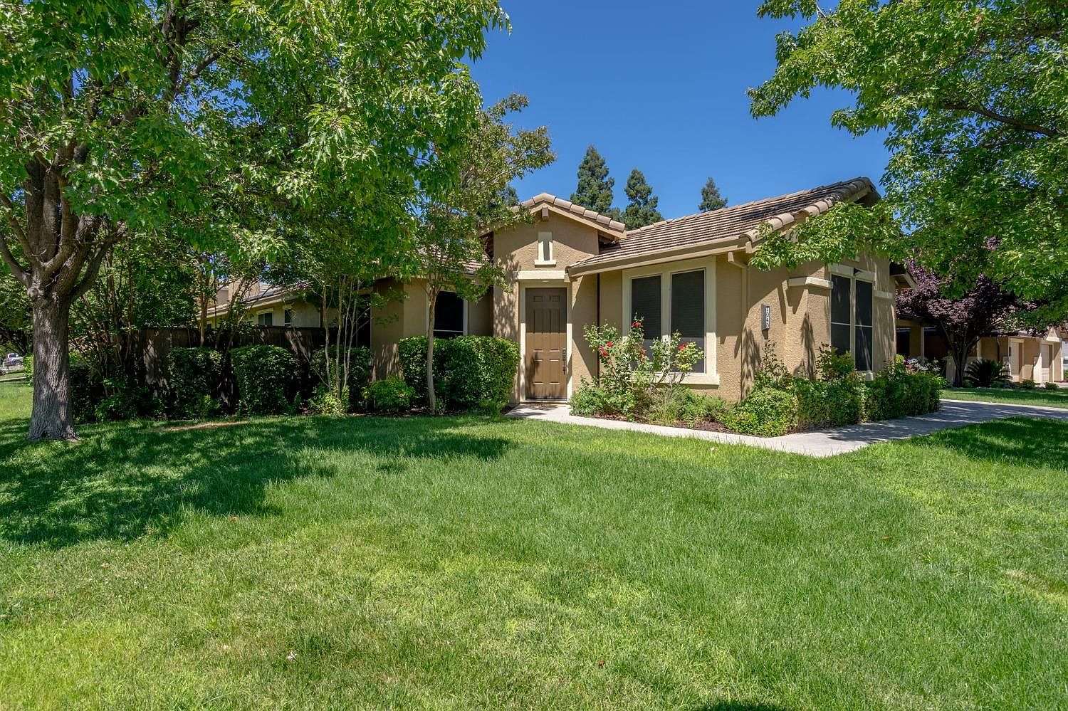 1040 Waterford Dr, West Sacramento, CA 95605 Zillow