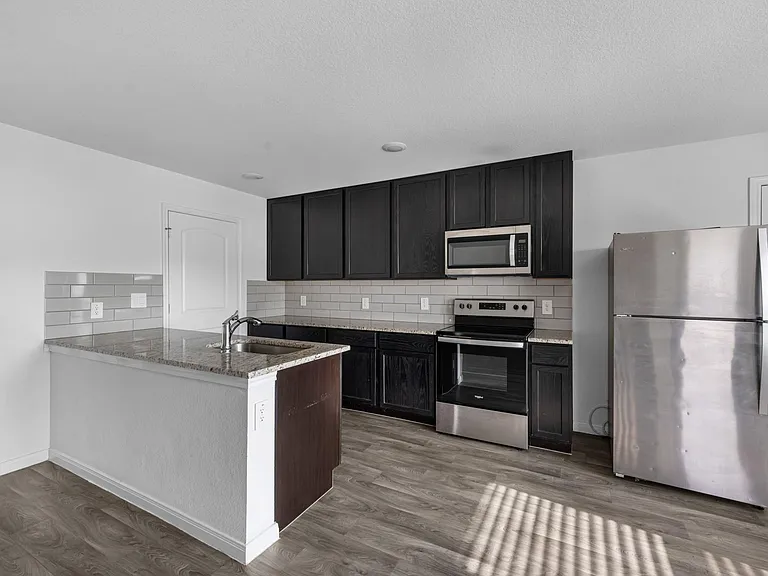 12998 Sorrento Bay Dr — Photo 15