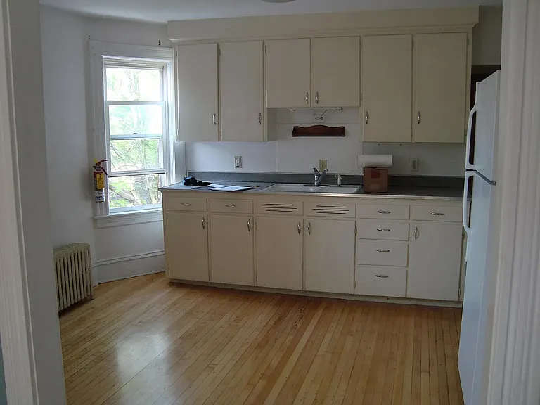 101 N Willard St — Photo 4