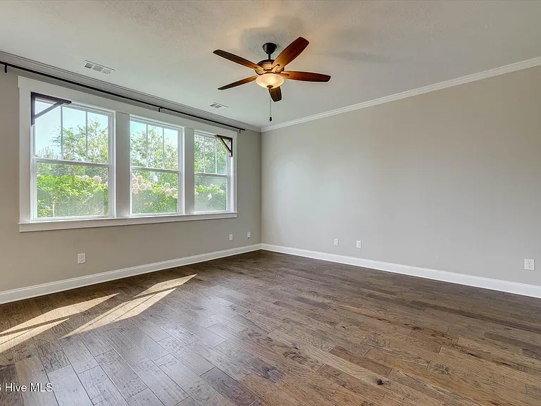 1003 Glenhaven Dr — Photo 5