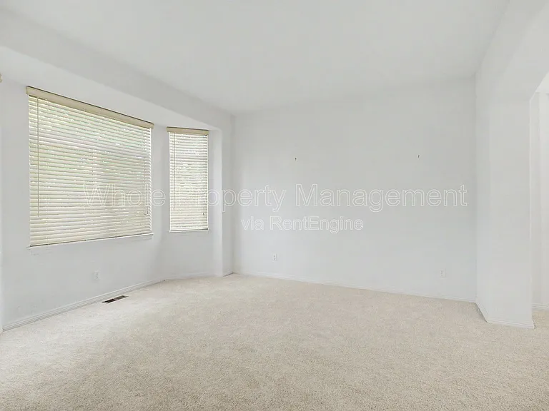 11081 Independence Cir W — Photo 3