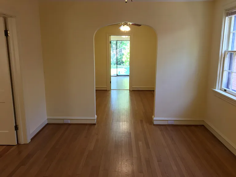 3136 Ellwood Ave — Photo 3