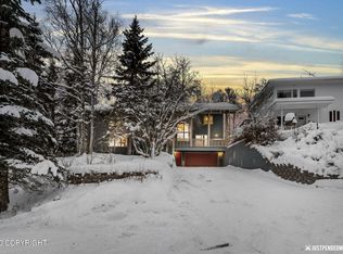 3946 Geneva Pl, Anchorage, AK 99508