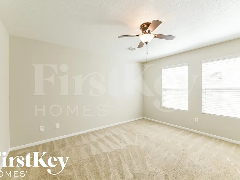 9909 Hyacinth Way — Photo 13