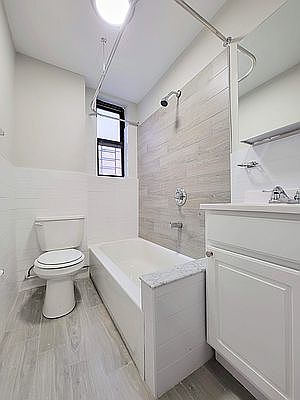3rd image of 1145 Longfellow Ave APT 22