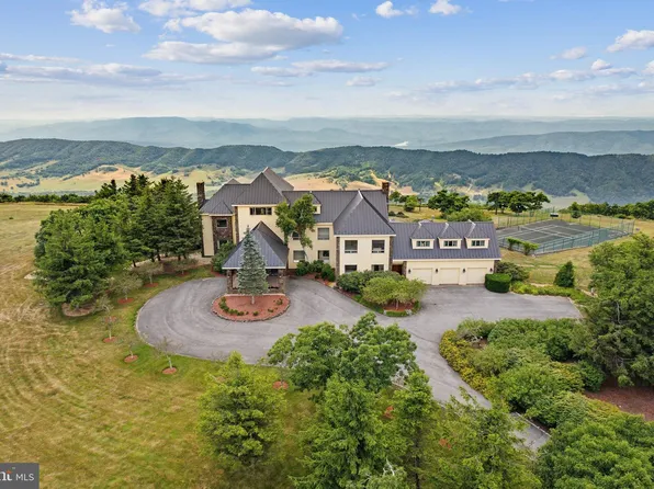 2835 Airport Rd, Hot Springs, VA 24445