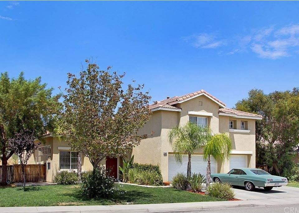 1st image of 26460 Helene Dr