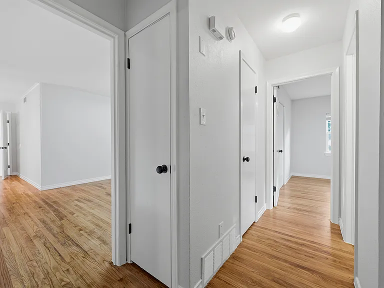 1206 Bandera Ln — Photo 17