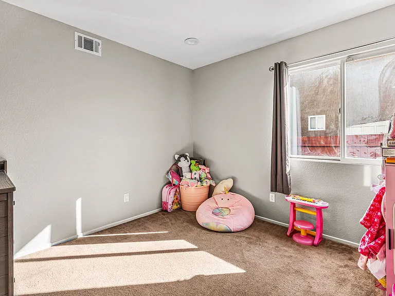 44570 Johnston Dr — Photo 17