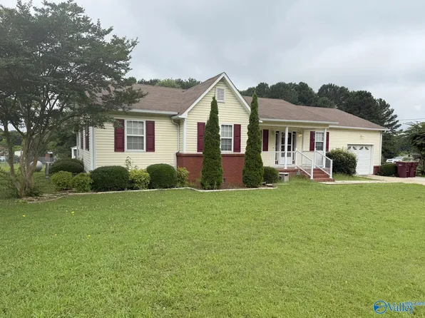 21429 Easter Ferry Rd, Elkmont, AL 35620