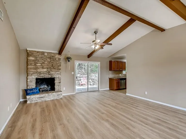 715 Vanguard St — Photo 6