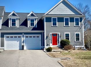 82 Pleasant St #82, Medfield, MA 02052