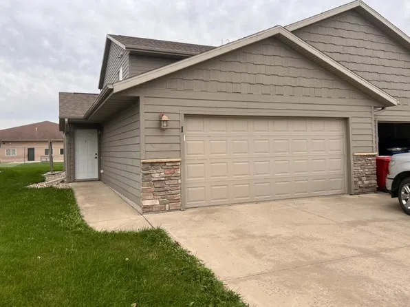 215 Jerry Pl, Tea, SD 57064