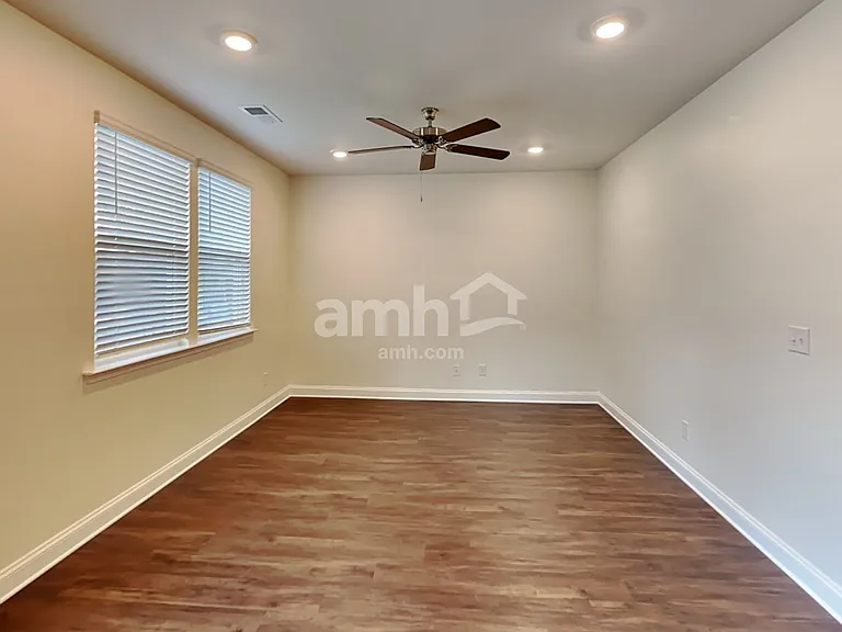 559 Rivermist Dr — Photo 6