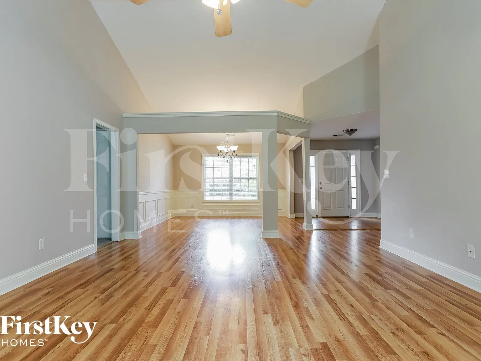 3 bed, 2.0 bath, 2152 sqft, $2,680 — Photo 2