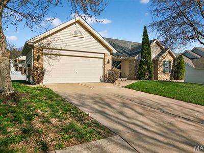 877 Home Park Dr, Saint Peters, MO, 63376