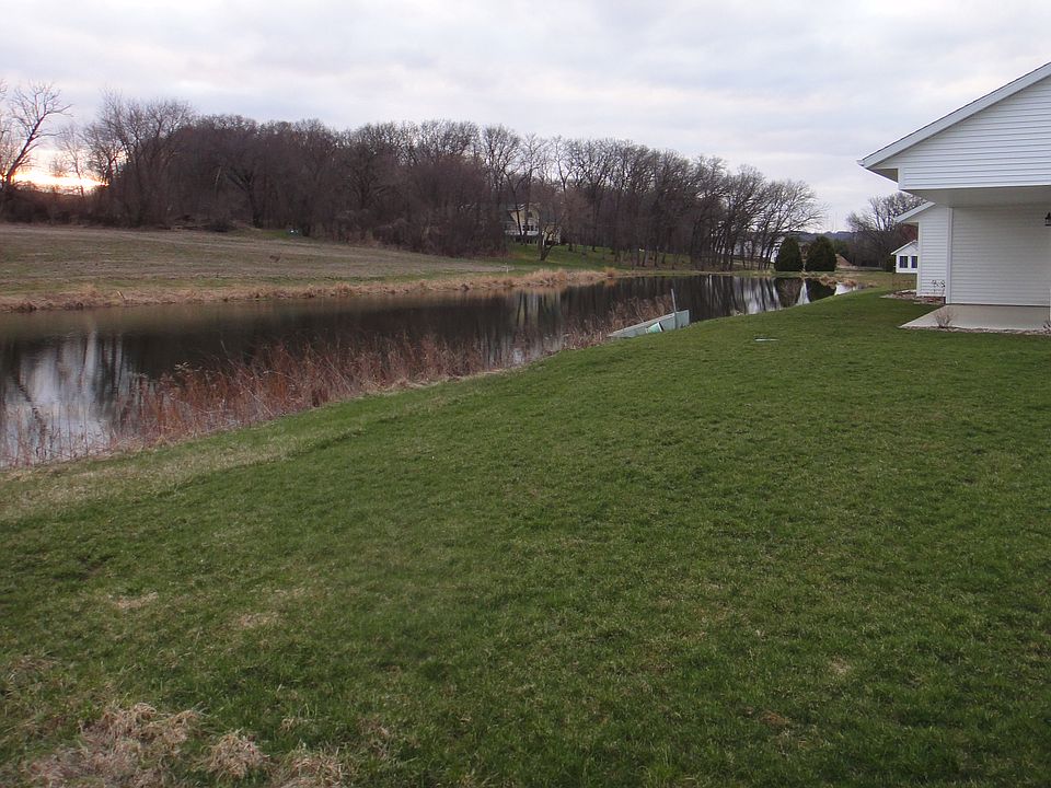 2nd image of 51281 Valley View Ct