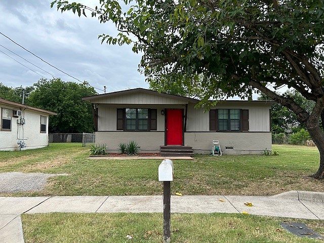 1st image of 4024 Honey Ln
