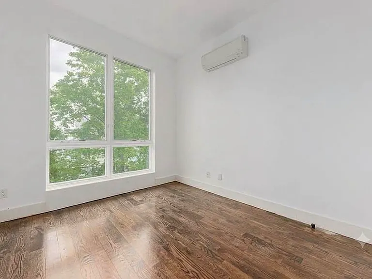 2901 Snyder Ave #3F — Photo 5