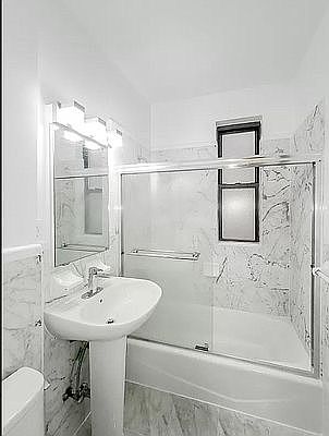 5th image of 214 E 51st St APT 2A