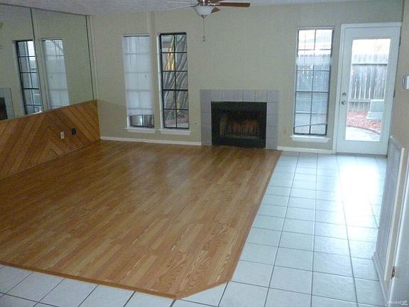 4th image of 17305 Saturn Ln