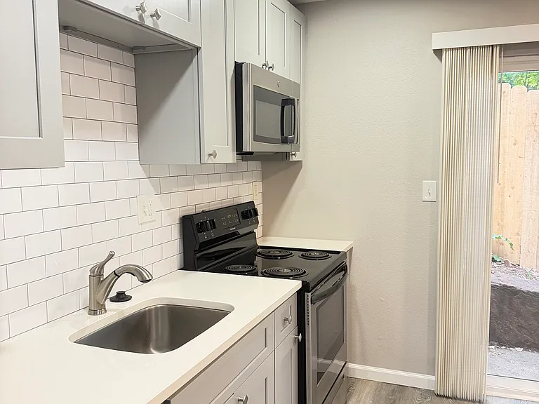 534 Prospect St #2 — Photo 10