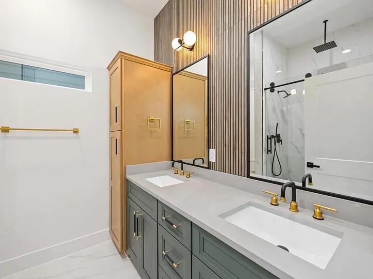 8011 Cora St #A — Photo 10