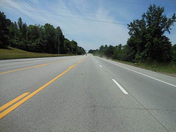 4th image of 14701 Dayton Pike