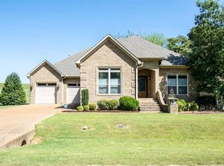 3981 Greenview Cv, Humboldt, TN 38343