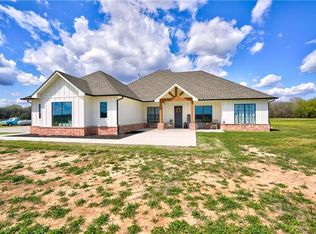 48294 Garretts Lake Rd, Shawnee, OK 74804